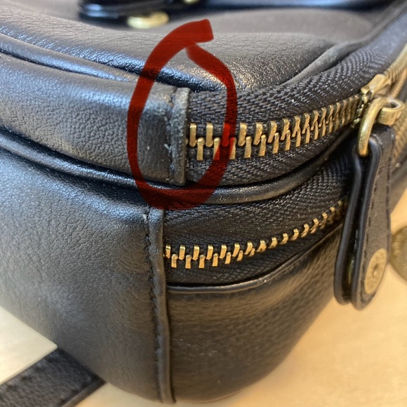 Minooy Black Leather “Naya” Crossbody Bag - Picture 13 of 15